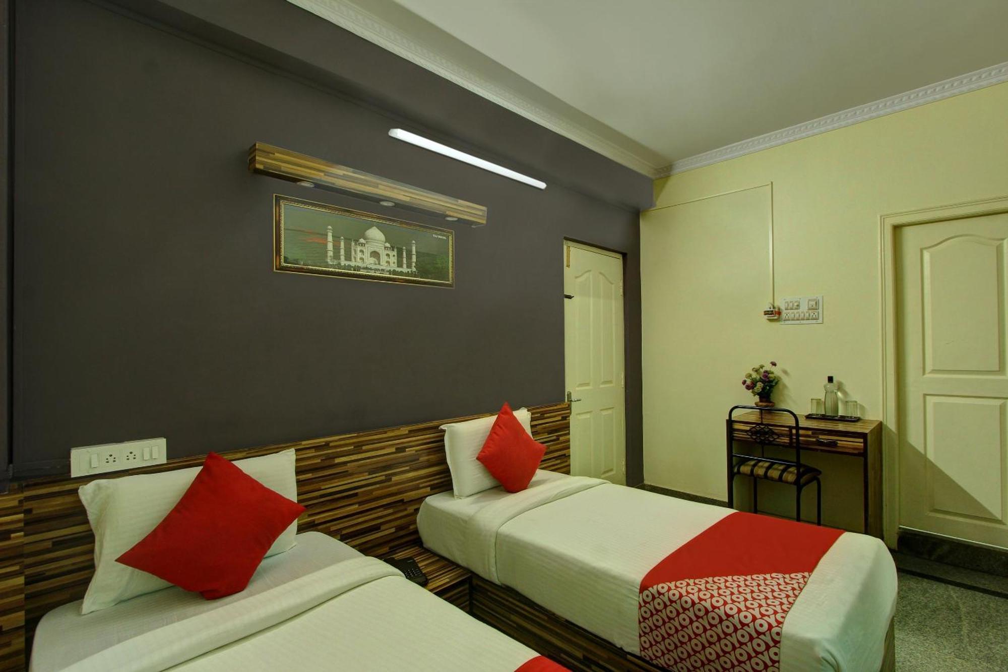 Oyo Flagship Century Residency Hotel Bangalore Eksteriør billede